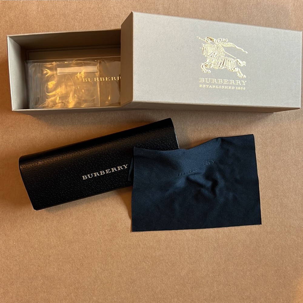 Burberry Glasses Case